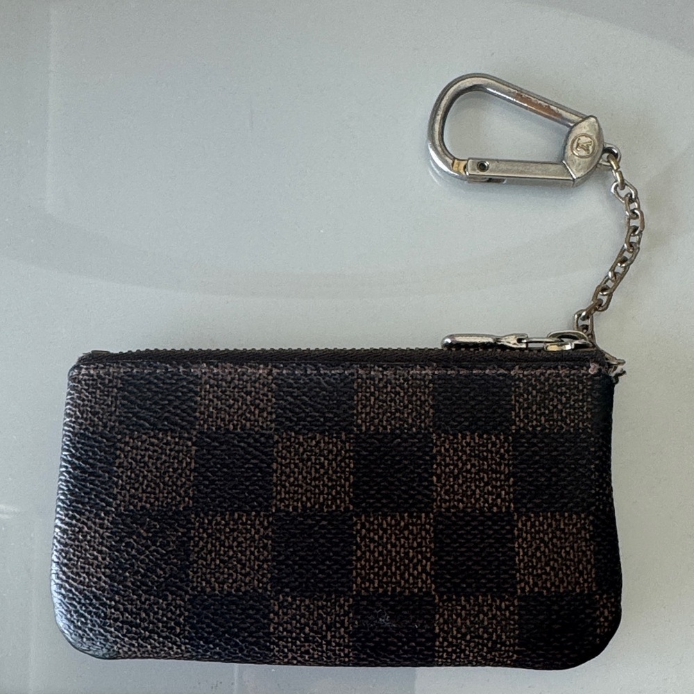 Louis Vuitton Key Pouch - Picture 3 of 6